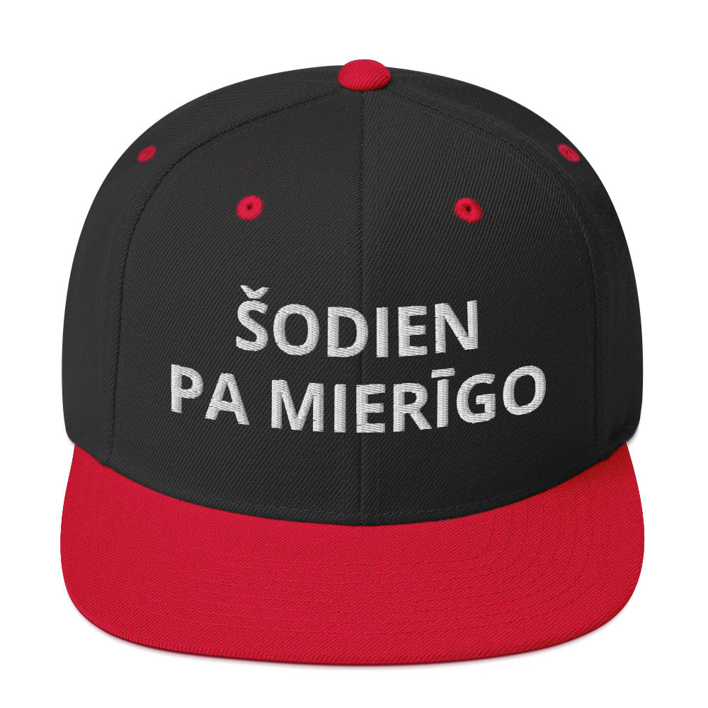 Šodien pa mierīgo Snapback Kepons